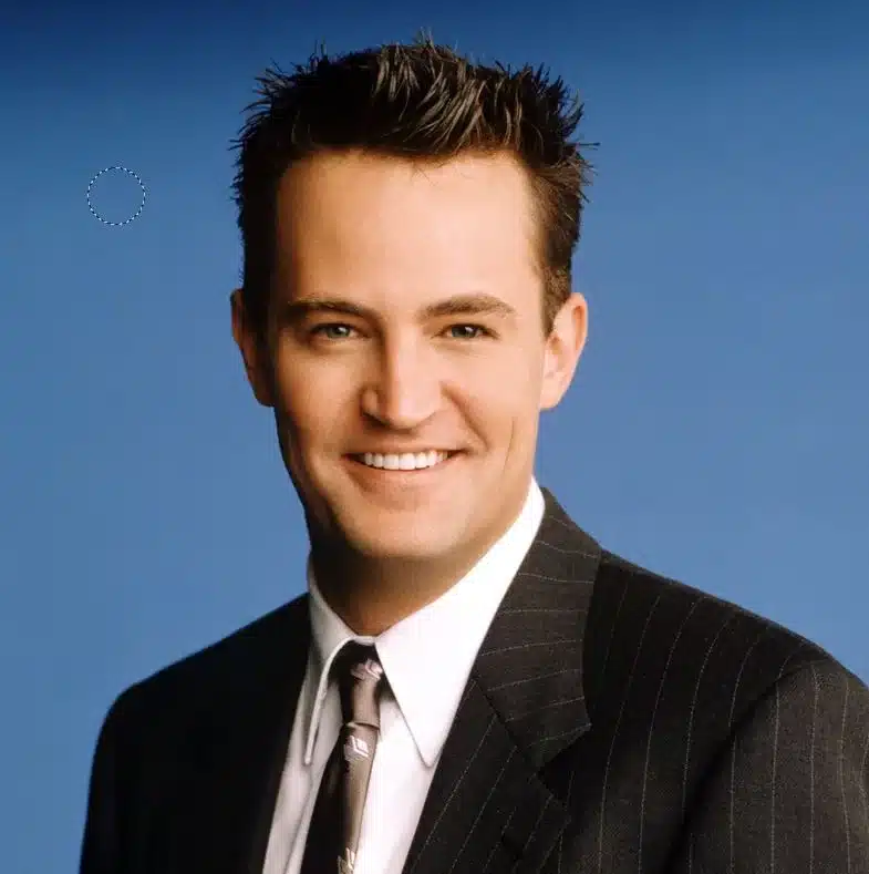 matthew perry chandler friends 1.jpg