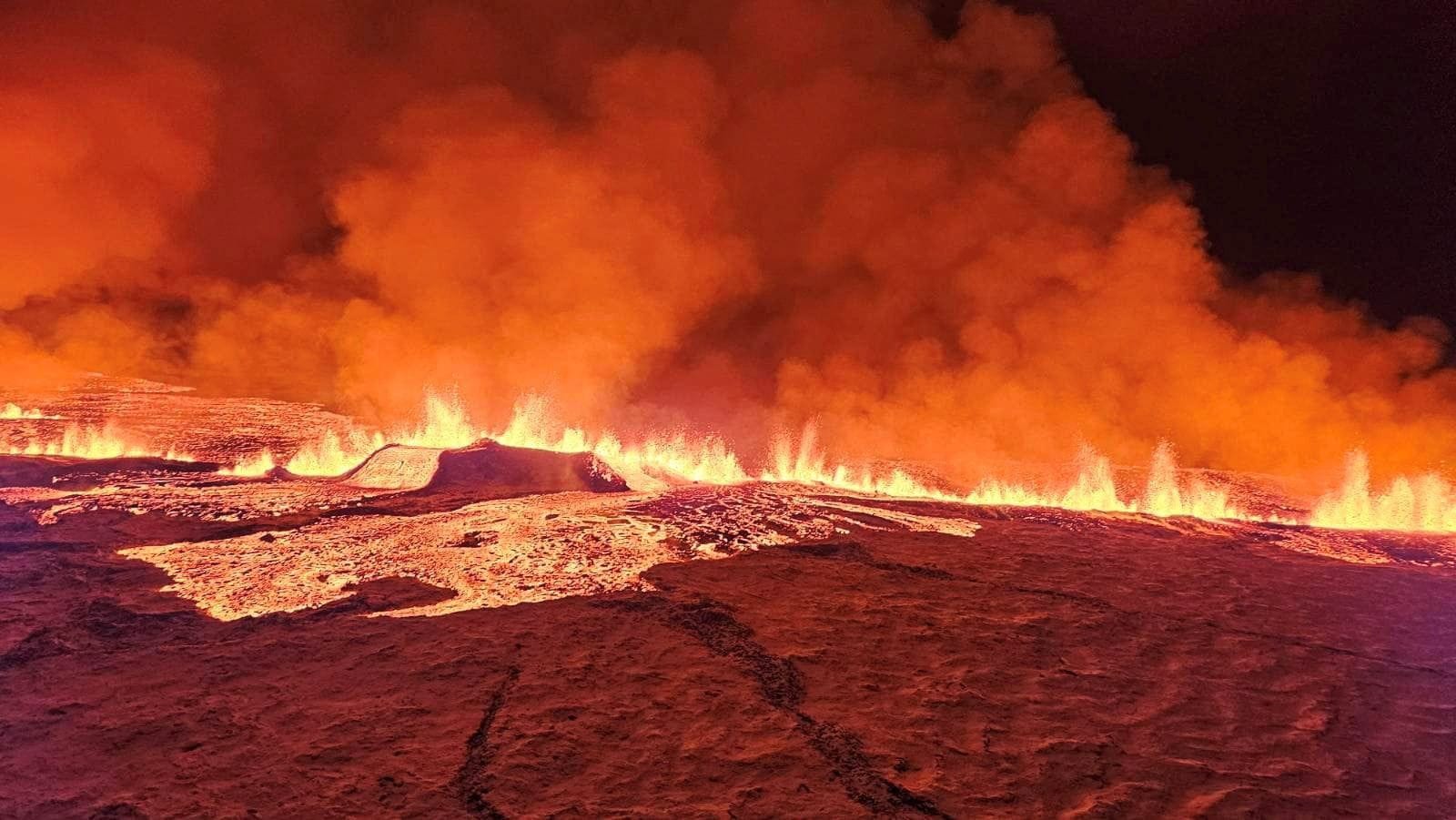 iceland volcano1