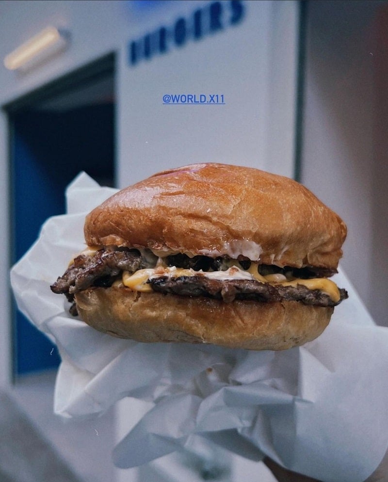 burger1 worldx small 1