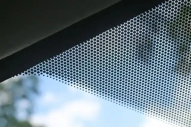 what do the black dots on car windscreens use for u30 0 31947900 1731297332