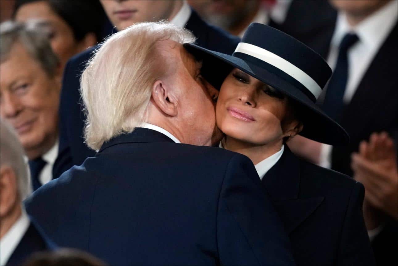 melania trump orkomosia3