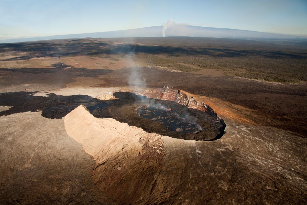 puu oo looking up kilauea edit