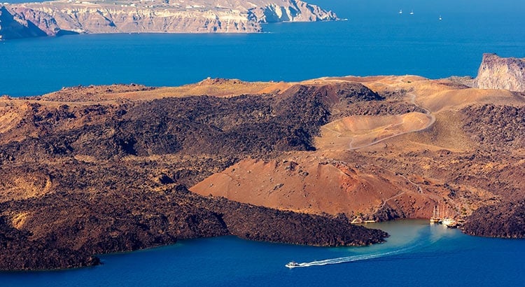 santorini tours nea kameni hot springs02