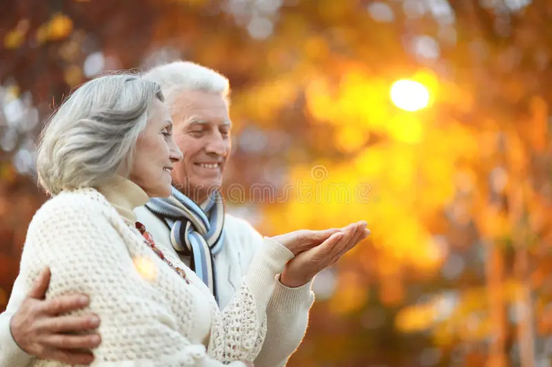 happy old couple beautiful people autumn park 52672874