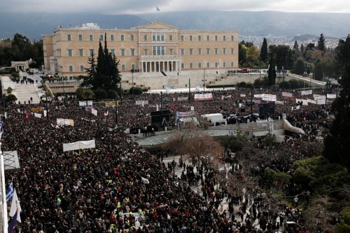 tempi syntagma 1 696x464 1